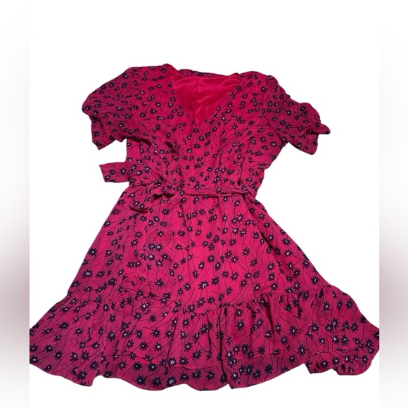 Express Dresses & Skirts - Express red black floral mini dress